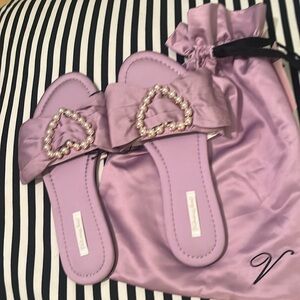 VS Size 7-8 Purple Beaded Heart Slides